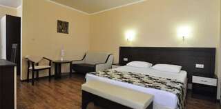 Гостиница Palmira Palace Витязево Улучшенный двухместный номер с 1 кроватью или 2 отдельными кроватями-1